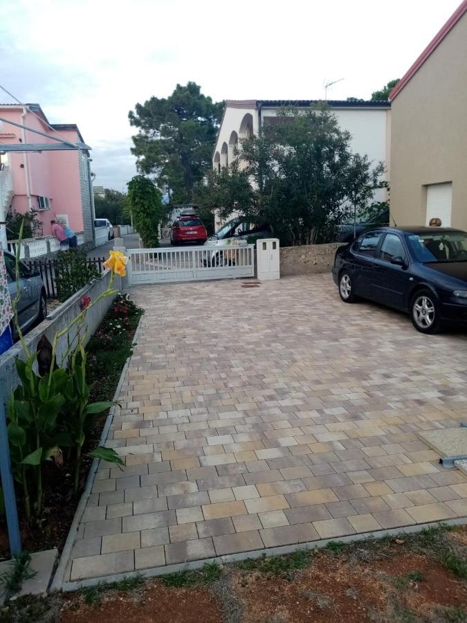 Apartman Jurisic Vir Exterior foto