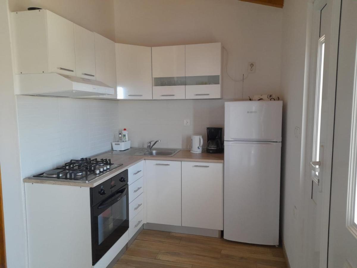 Apartman Jurisic Vir Exterior foto